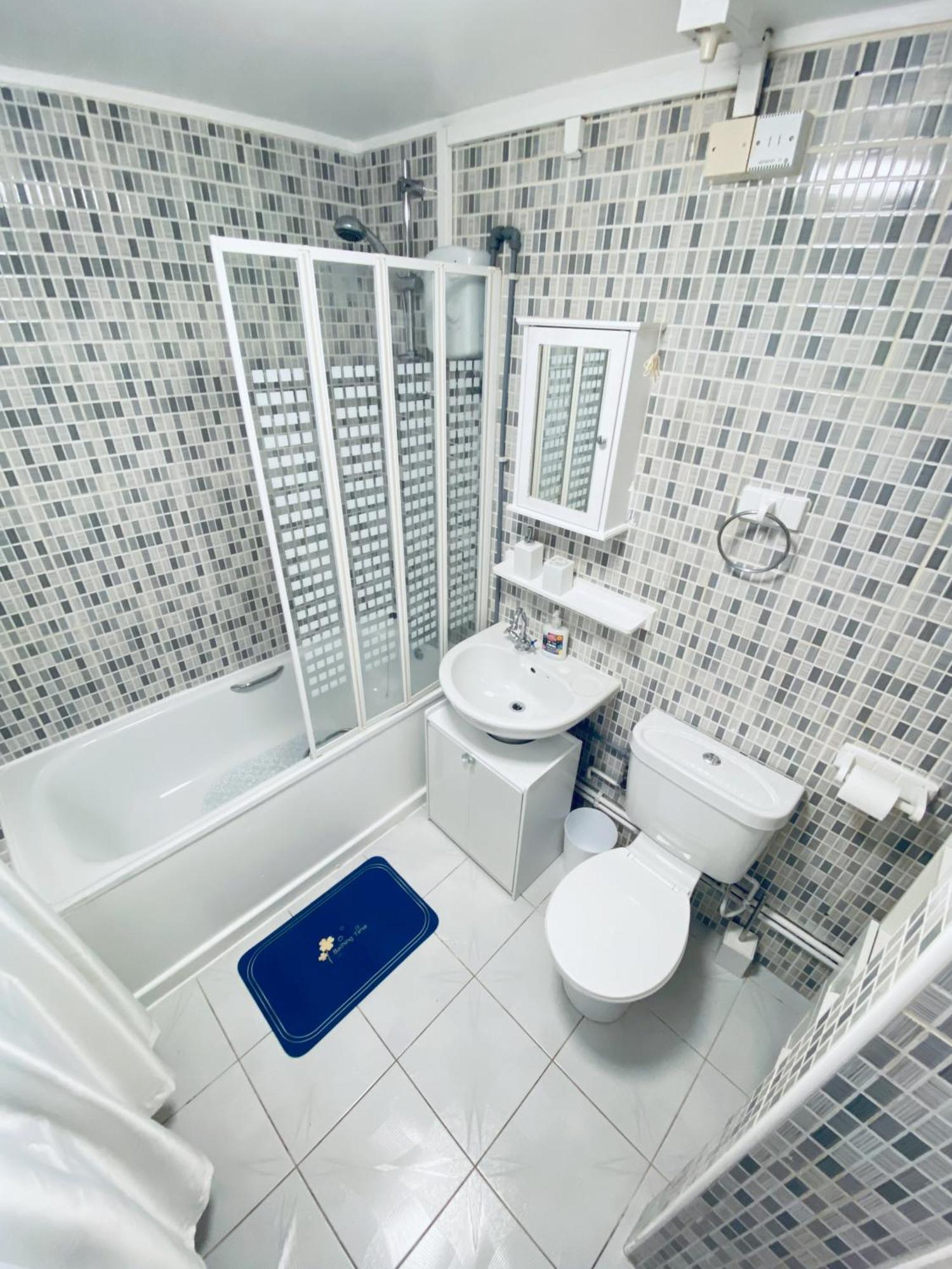 2 Bedroom Flat, Dalston Junction, London Exterior photo